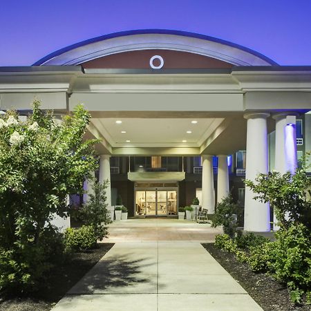 Holiday Inn Express Hotel & Suites Emporia By Ihg Екстер'єр фото